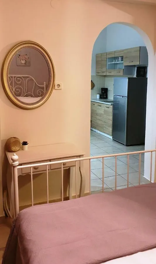 Apartments By Areti - Room Areti 欧拉努波利斯 0*,  希腊